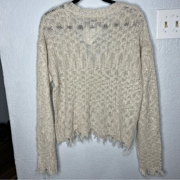 New! Very j Loose Knit V-Neckline Long Sleeve Raw Trim Beige Women Sweater Sz M - Picture 3 of 12